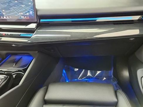 Used 2026 BMW 530i xDrive image 36