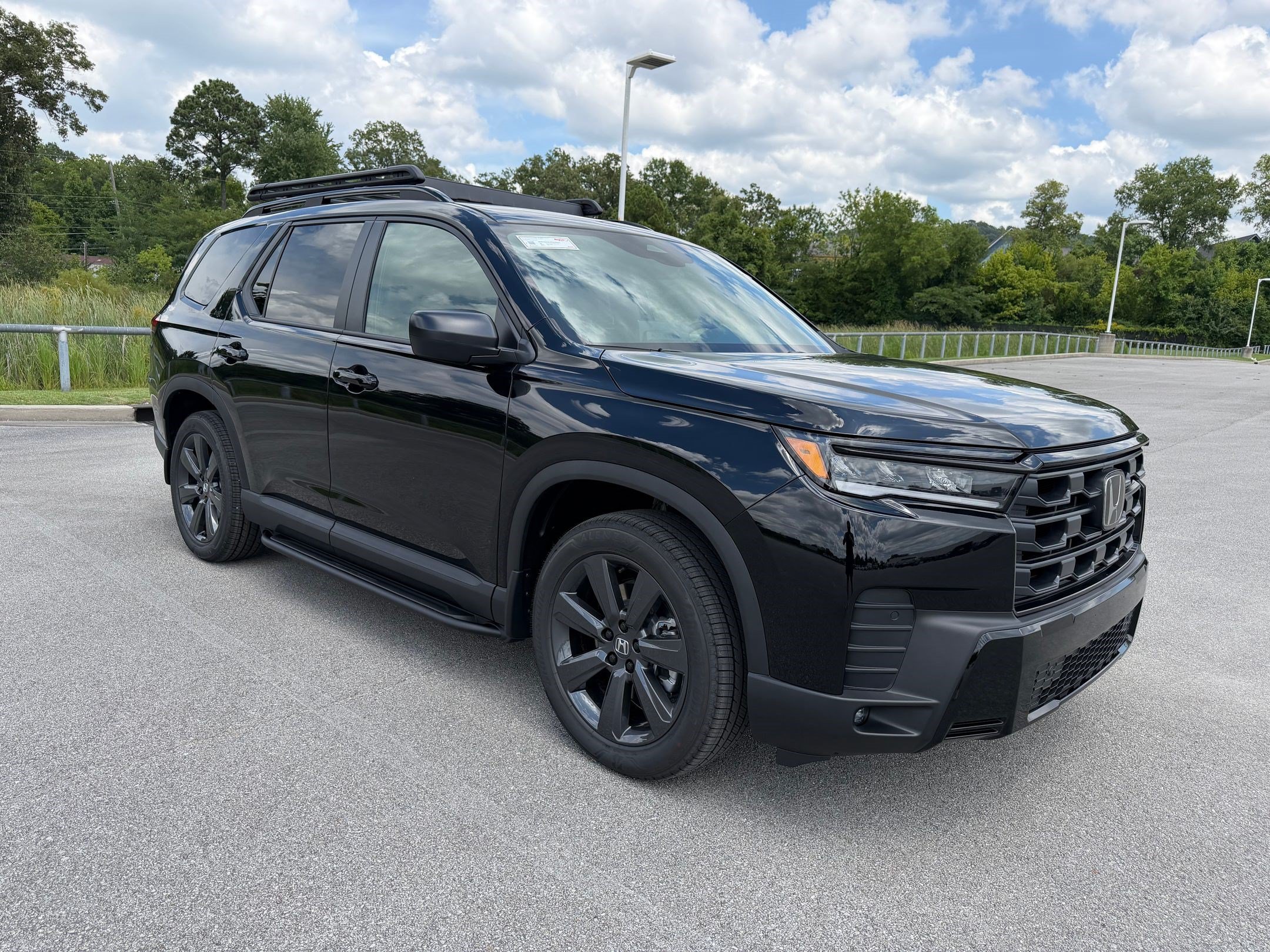 New 2026 Honda Pilot Sport image 7