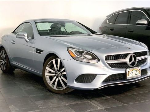 Used 2018 Mercedes-Benz SLC 300 image 2