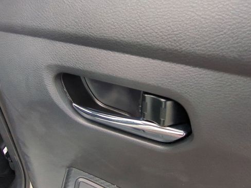 New 2025 Nissan Versa SV w/ Trunk Package image 29