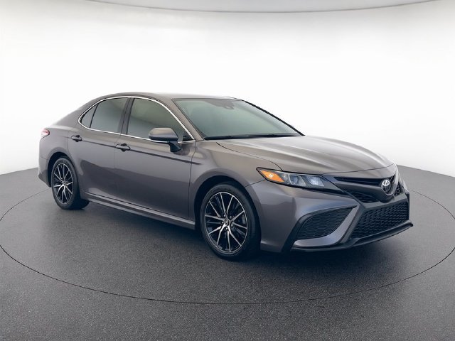 Used 2022 Toyota Camry SE w/ Convenience Package FWD image 8