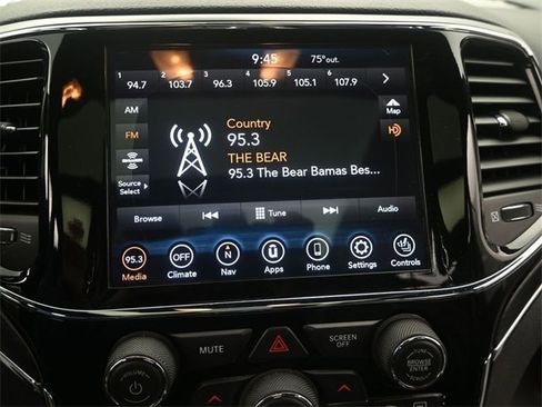 Used 2020 Jeep Grand Cherokee Limited w/ Luxury Group II image 8