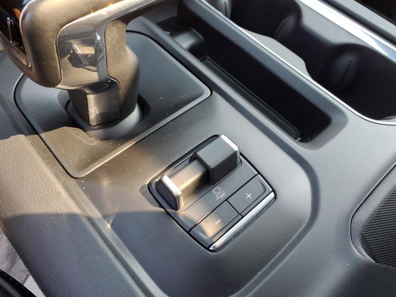 Used 2024 GMC Sierra 1500 Denali AWD/4WD image 17