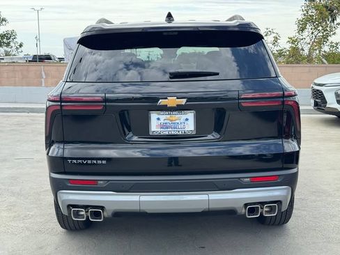 New 2026 Chevrolet Traverse LT w/ Driver Confidence Package FWD image 4
