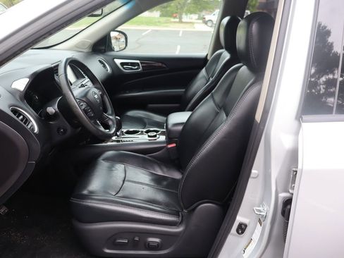 Used 2016 Nissan Pathfinder Platinum AWD/4WD image 19