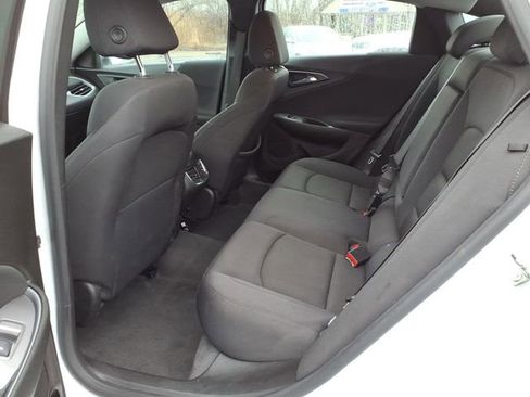 Used 2023 Chevrolet Malibu LT image 10