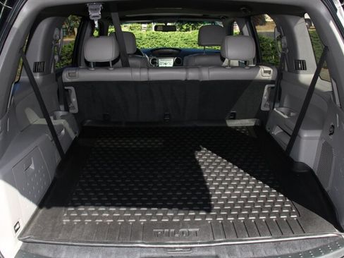 Used 2010 Honda Pilot EX-L image 19