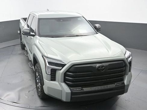 Used 2025 Toyota Tundra SR5 w/ SR5 Convenience Package RWD image 29
