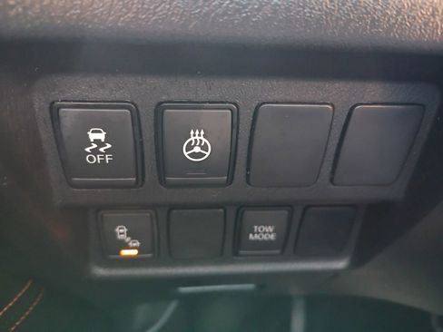 Used 2019 Nissan Pathfinder SV w/ Rock Creek Edition FWD image 16