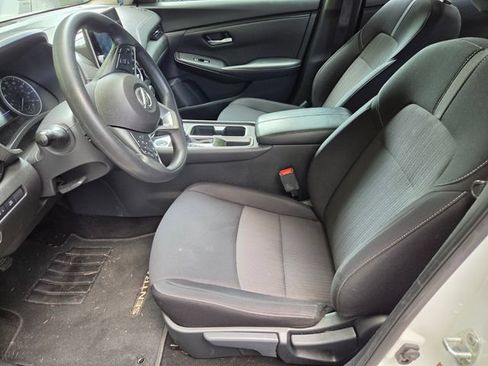 Used 2023 Nissan Sentra SV FWD image 11