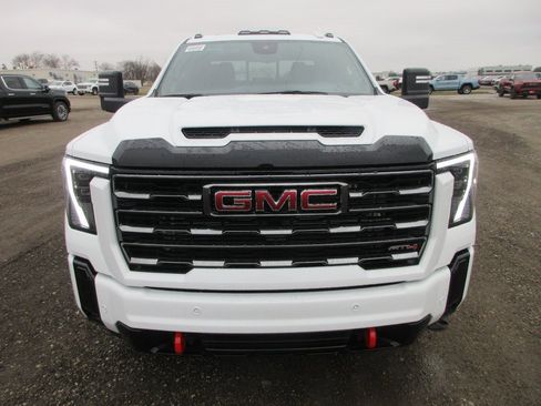 New 2026 GMC Sierra 3500 AT4 image 12