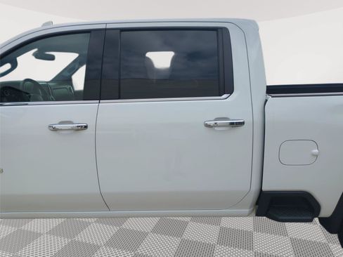 Used 2022 Chevrolet Silverado 2500 LTZ AWD/4WD image 28