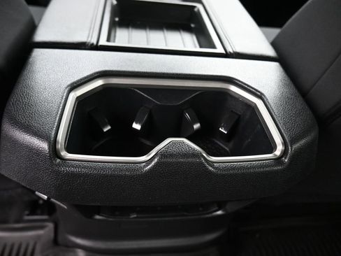 Used 2022 Toyota Tundra SR5 w/ SR5 Convenience Package image 43