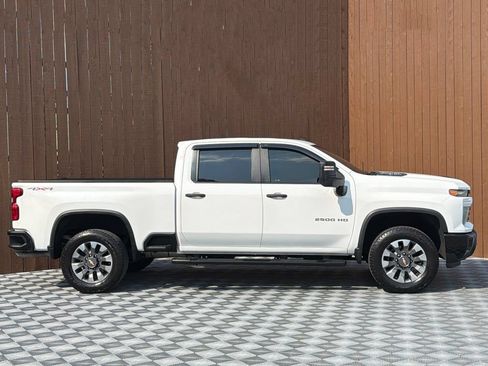 Used 2024 Chevrolet Silverado 2500 Custom w/ Custom Value Package AWD/4WD image 12