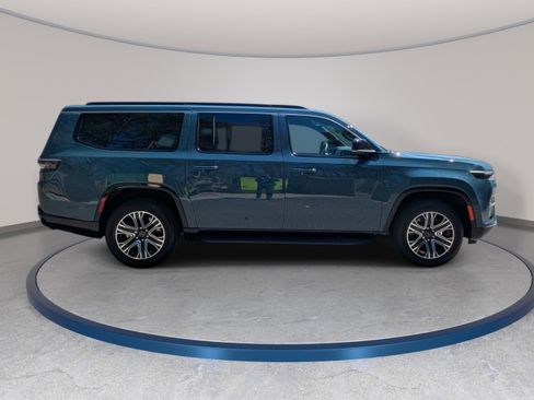 New 2026 Jeep Grand Wagoneer L 4WD image 4