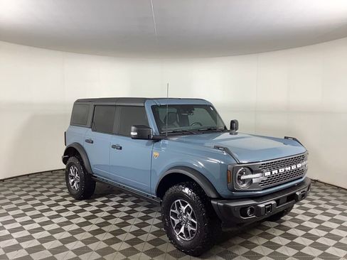 Used 2022 Ford Bronco Badlands image 1
