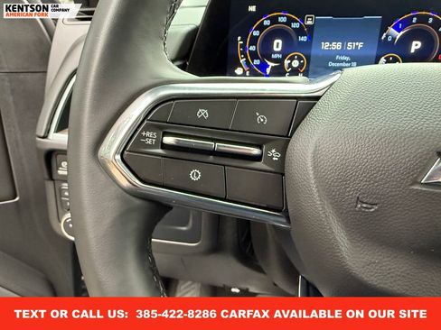 Used 2025 Chevrolet Suburban Z71 image 19