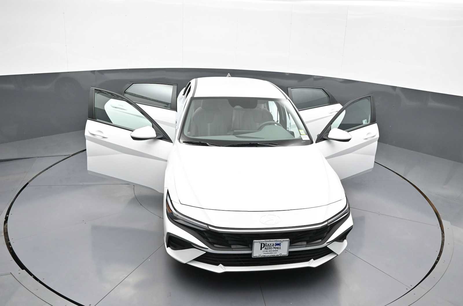 Used 2025 Hyundai Elantra SE FWD image 45