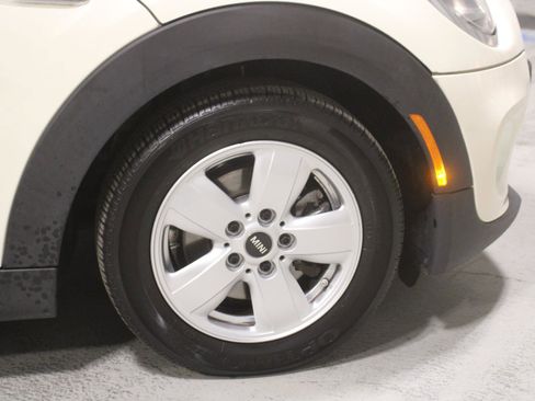 Used 2021 MINI Cooper 4-Door Hardtop w/ Storage Package FWD image 33