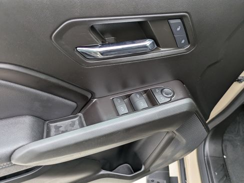 Used 2024 GMC Canyon Elevation w/ Elevation Premium Package image 9