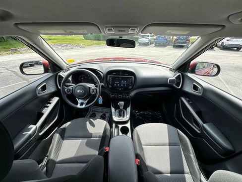 Used 2020 Kia Soul LX FWD image 12