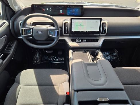 New 2025 Ford Expedition Max Active image 23