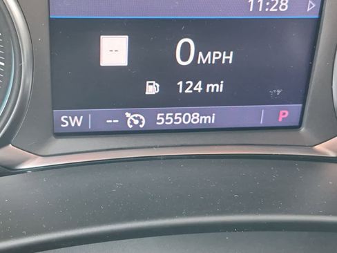 Used 2022 Chevrolet Equinox RS w/ Infotainment Package image 17