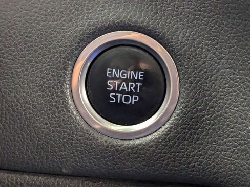 Used 2022 Toyota Tundra Limited image 33