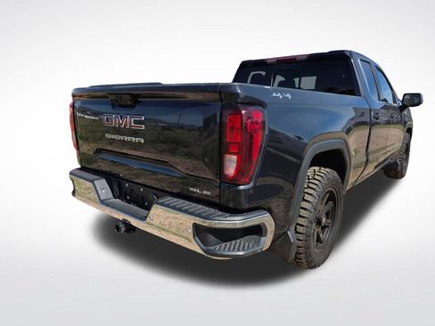 Used 2024 GMC Sierra 1500 SLE w/ Preferred Package AWD/4WD image 5