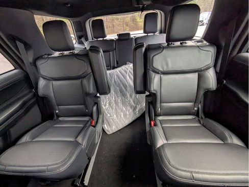 New 2026 Ford Expedition Platinum w/ Stealth Performance Package image 24