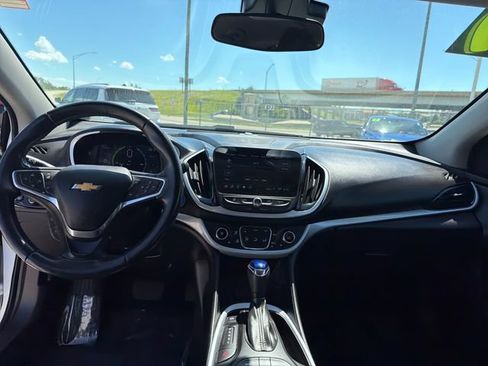 Certified 2019 Chevrolet Volt LT w/ Power Convenience Package FWD image 14