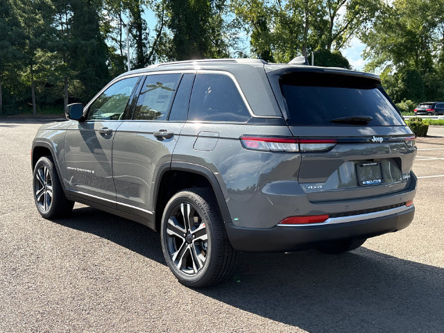 New 2027 Jeep Grand Cherokee Limited AWD/4WD image 4