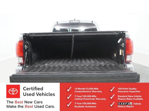 Certified 2018 Toyota Tacoma TRD Off-Road w/ Technology Package AWD/4WD image 26