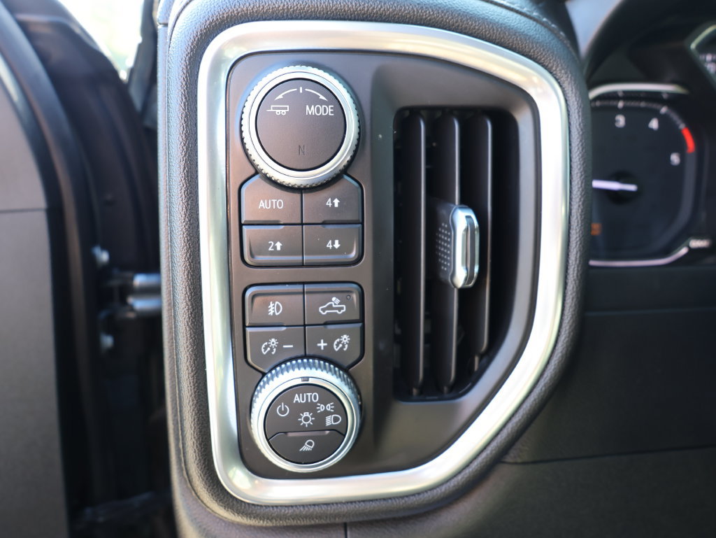 Used 2020 GMC Sierra 2500 SLT w/ SLT Premium Plus Package AWD/4WD image 13