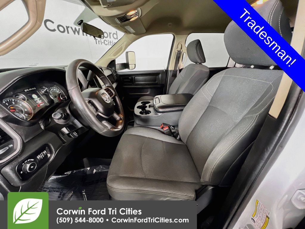 Used 2020 RAM 3500 Tradesman AWD/4WD image 22