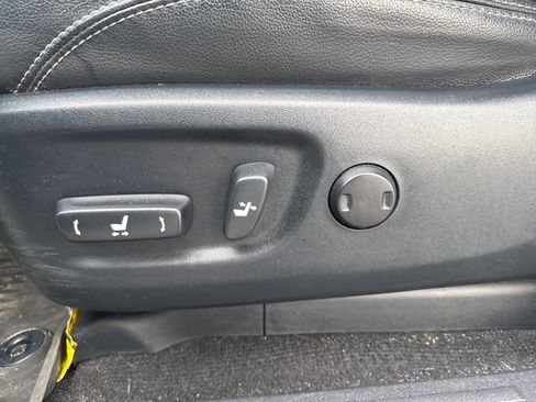 Used 2020 Toyota 4Runner Limited image 14