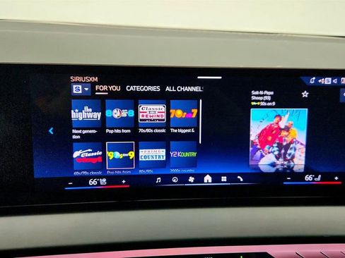 Used 2025 BMW X3 xDrive30i w/ Premium Package image 18