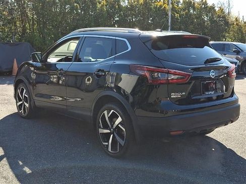 Used 2021 Nissan Rogue Sport SL w/ Premium Package image 4