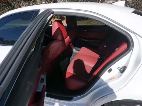 Used 2017 Lexus IS 200t image 15