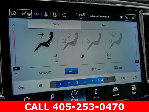 Used 2024 Chrysler Pacifica Touring-L AWD/4WD image 33