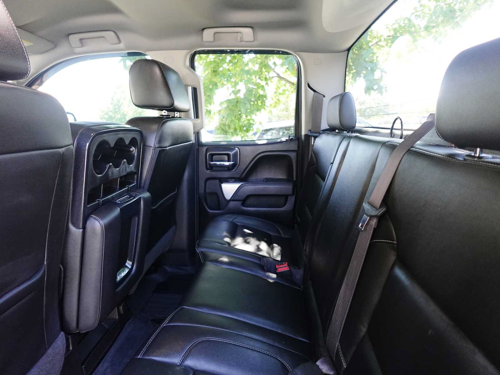 Used 2017 Chevrolet Silverado 1500 LT w/ Redline Edition AWD/4WD image 26