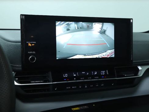 Certified 2026 Toyota Sienna XSE AWD/4WD image 27