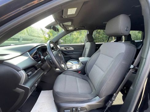 Used 2023 Chevrolet Traverse LT AWD/4WD image 28