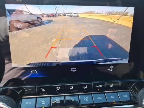 Used 2023 Chevrolet Colorado LT w/ LT Convenience Package II image 29