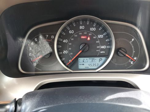 Used 2015 Toyota RAV4 LE FWD image 20