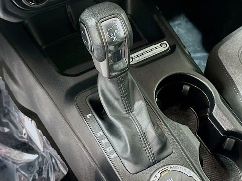 Used 2022 Ford Bronco 4-Door AWD/4WD image 17