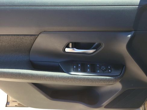 New 2026 Nissan Kicks SV w/ SV Premium Package FWD image 16