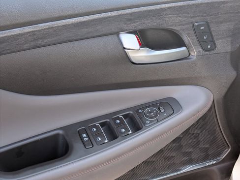 Used 2020 Hyundai Santa Fe Limited FWD image 9