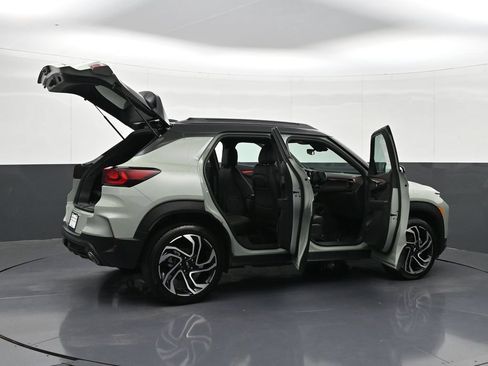 Used 2024 Chevrolet TrailBlazer RS w/ Driver Confidence Package AWD/4WD image 37
