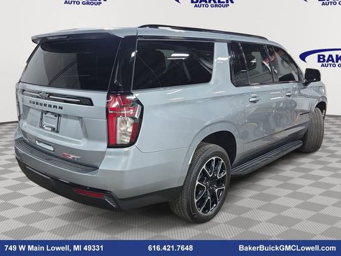 Used 2024 Chevrolet Suburban RST w/ Luxury Package image 4